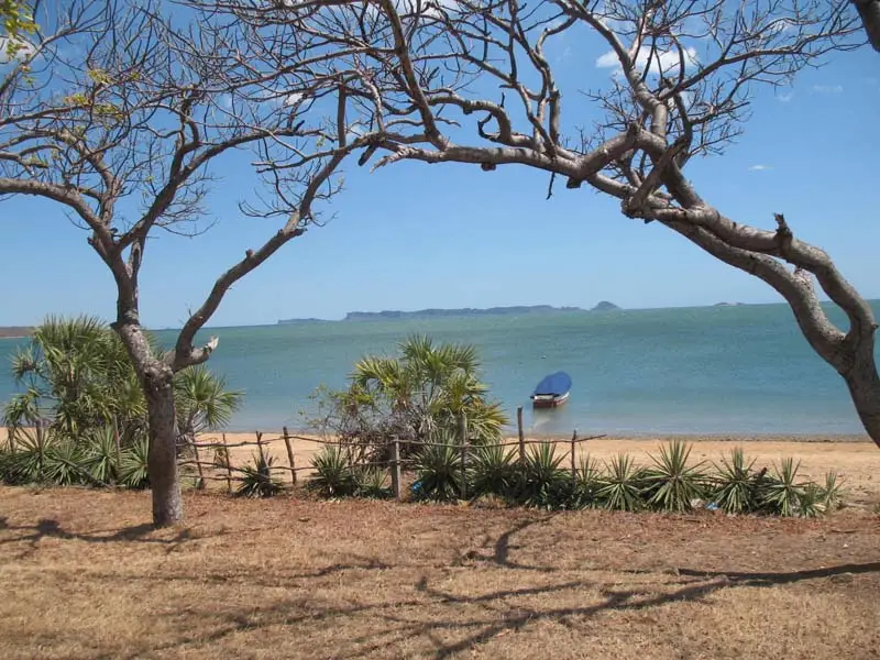 Visitez la Baie d'Ampasindava et ses Villages Traditionnels