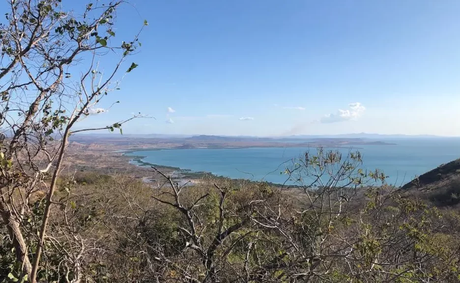 Les eaux cristallines de la Baie du Courrier